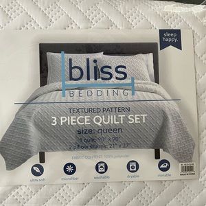 Bliss 3 Piece Quilt Set